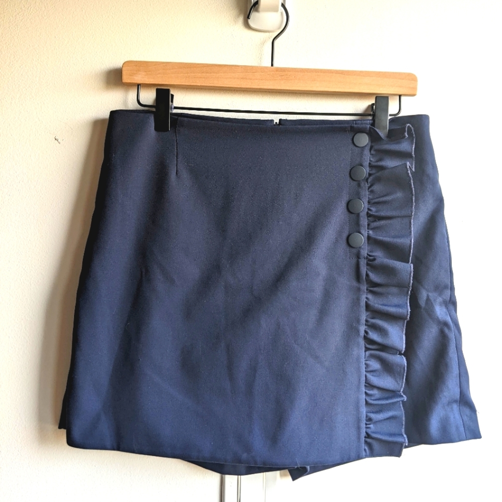 Tory Sport Navy Skort size Smal